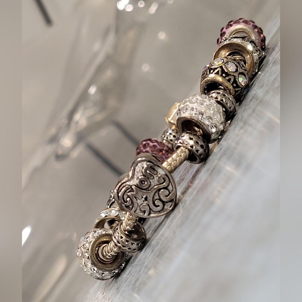 Charm bracelet , with mom heart charm